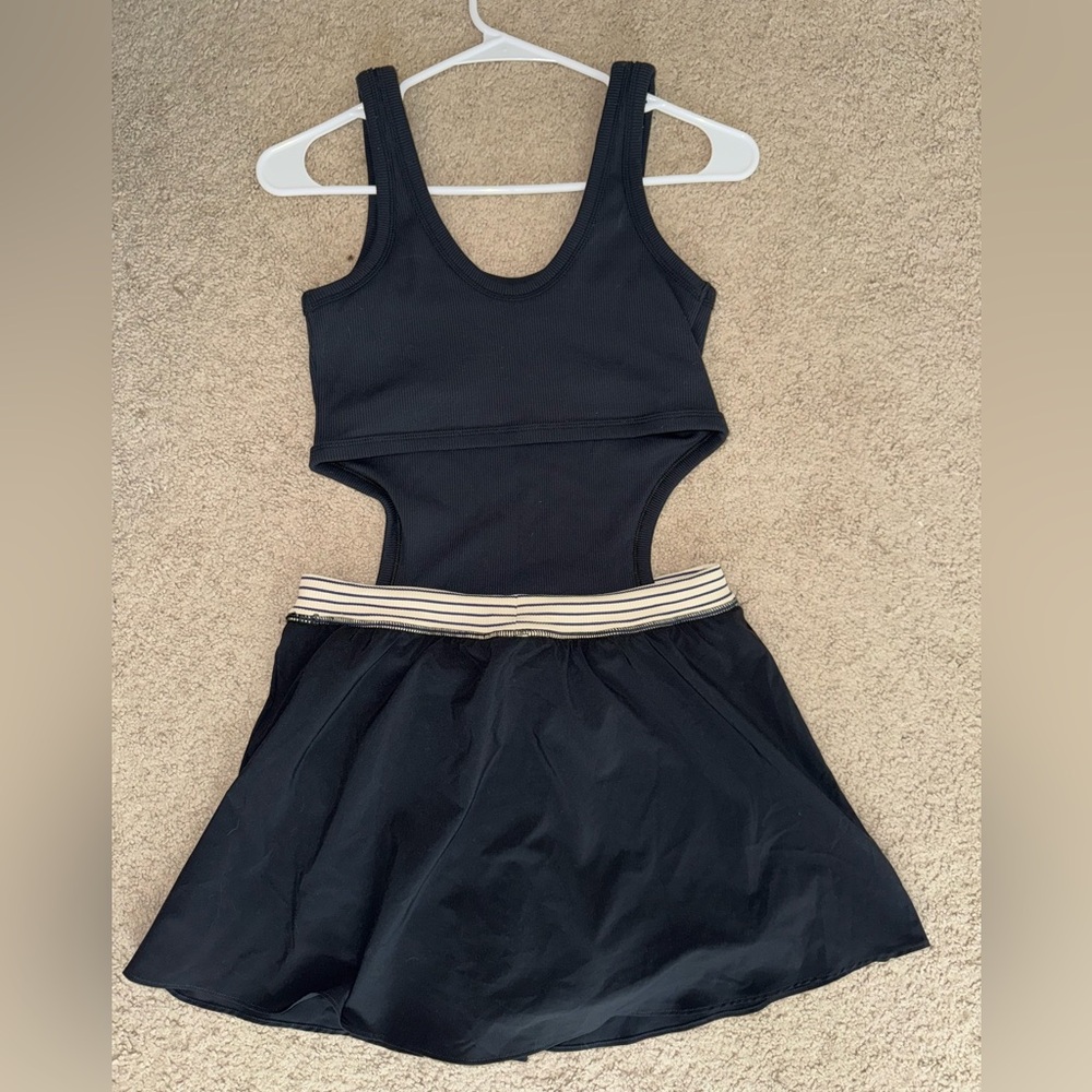 Aerie Offline Women’s Athletic Romper - Picture 2 of 4